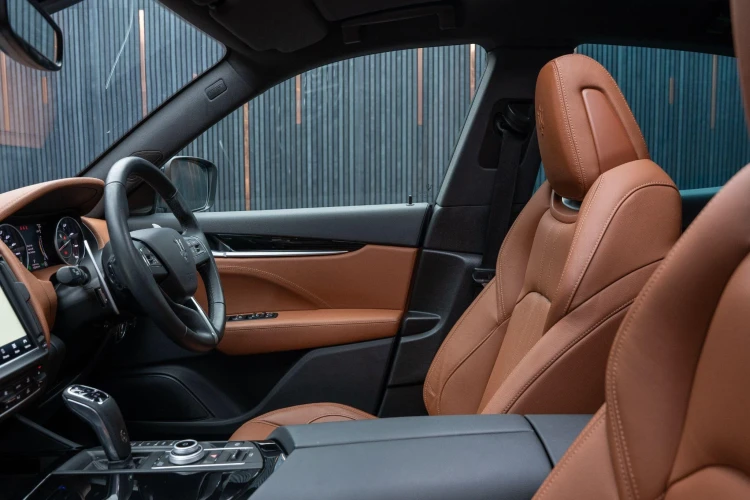 Vehicle Image 48