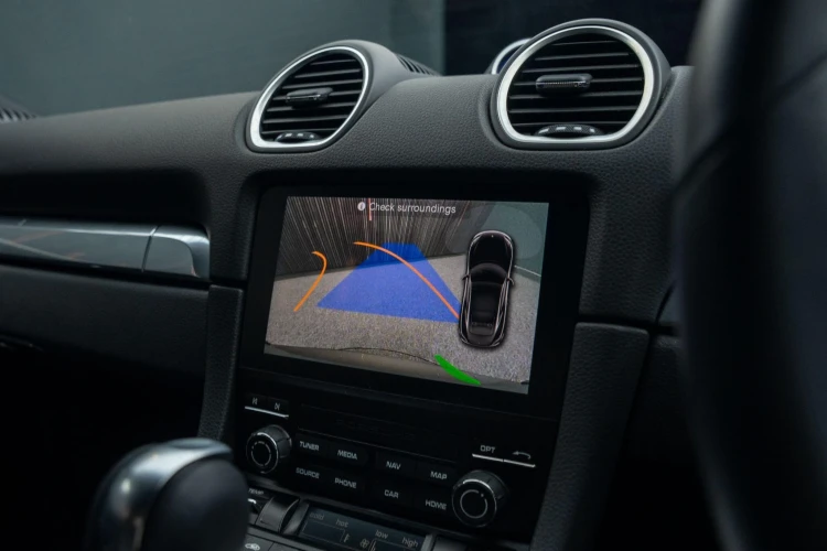 Vehicle Image 10