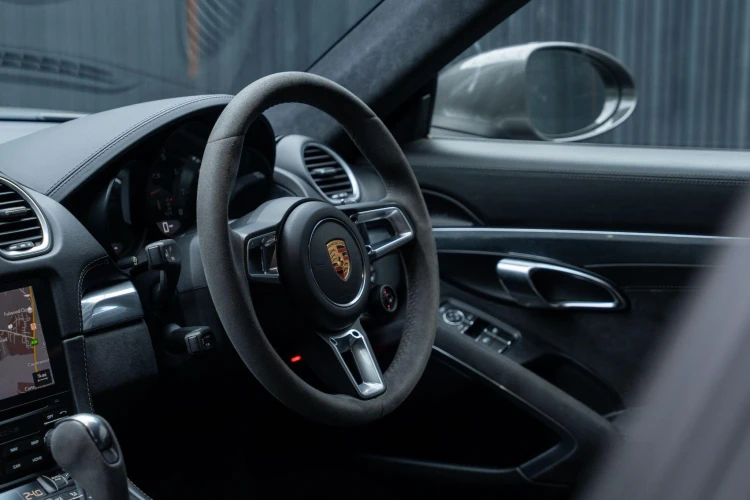Vehicle Image 35