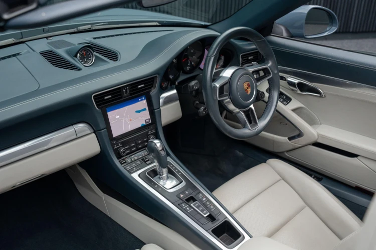 Vehicle Image 37