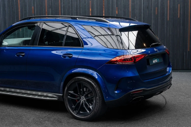 Vehicle Image 19