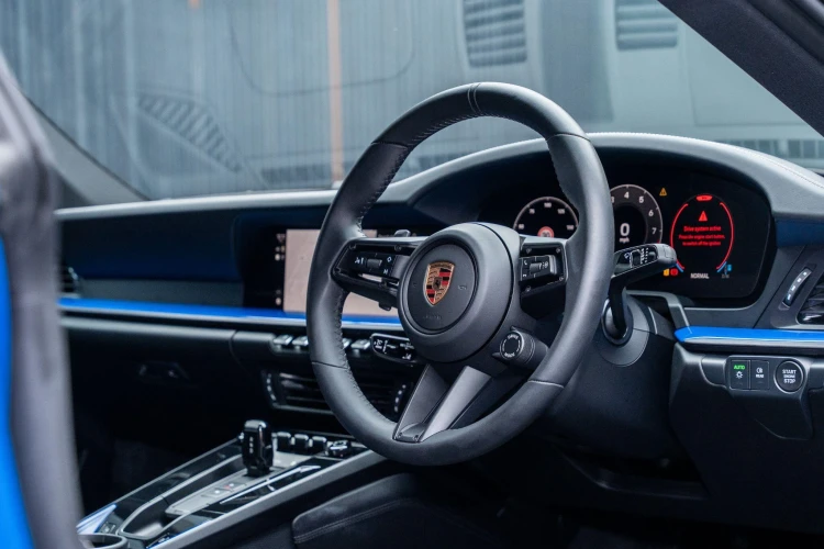 Vehicle Image 4