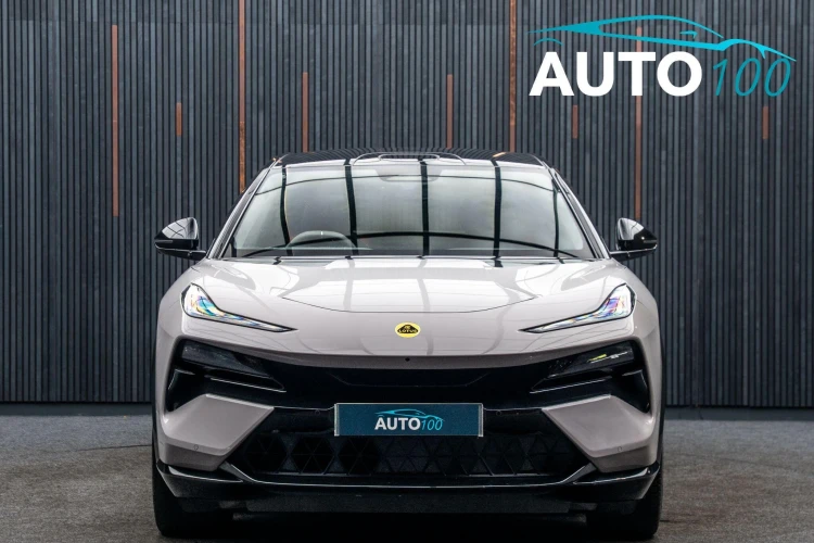 Vehicle Image 9
