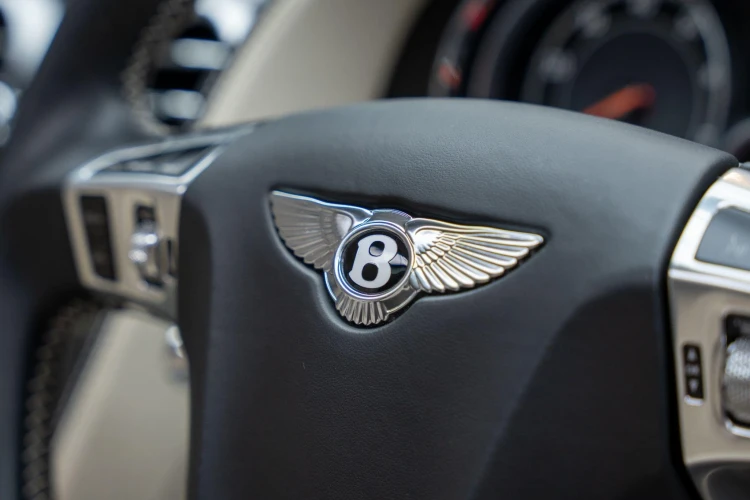 Vehicle Image 35