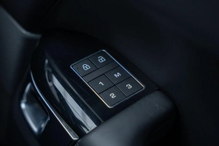 Vehicle Image 20