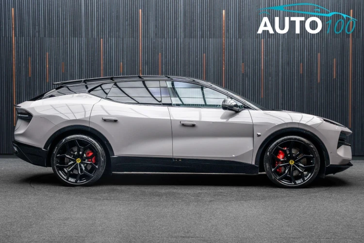 Vehicle Image 11