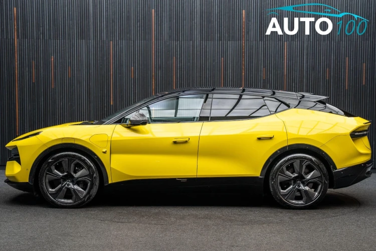 Vehicle Image 13