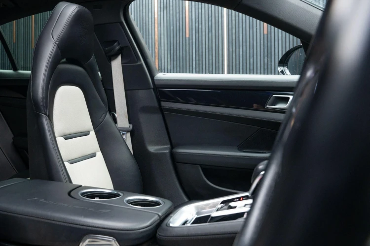 Vehicle Image 37