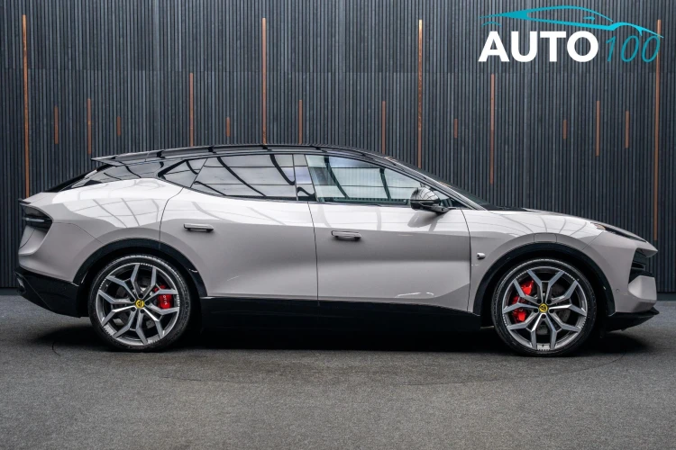 Vehicle Image 11