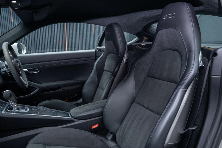 Vehicle Image 40