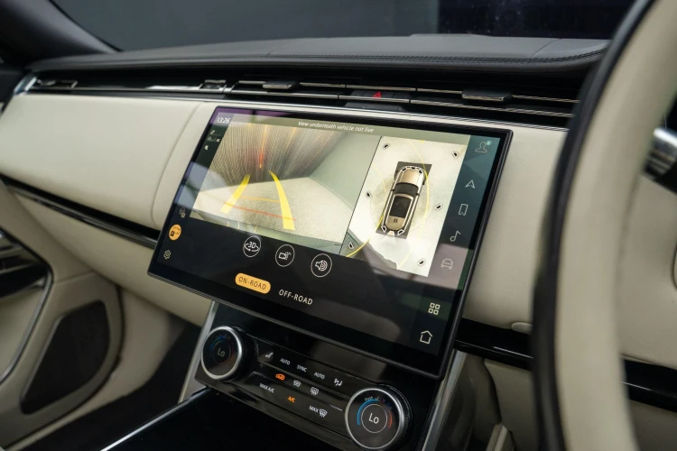 Vehicle Image 8