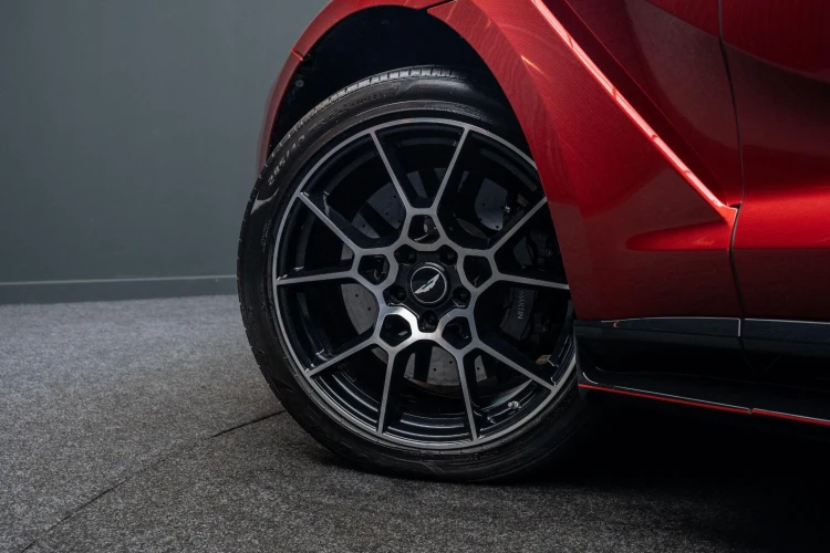 Vehicle Image 13
