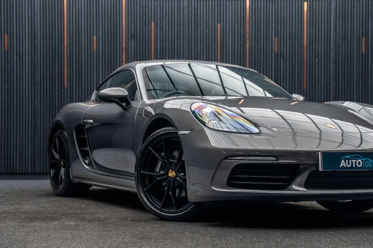 Vehicle Image 7