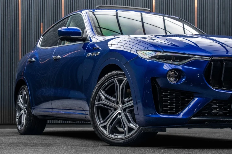 Vehicle Image 7