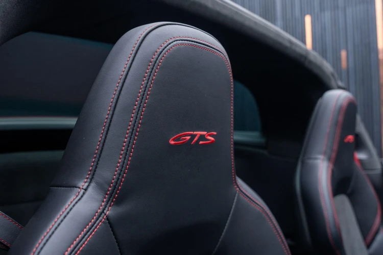 Vehicle Image 40