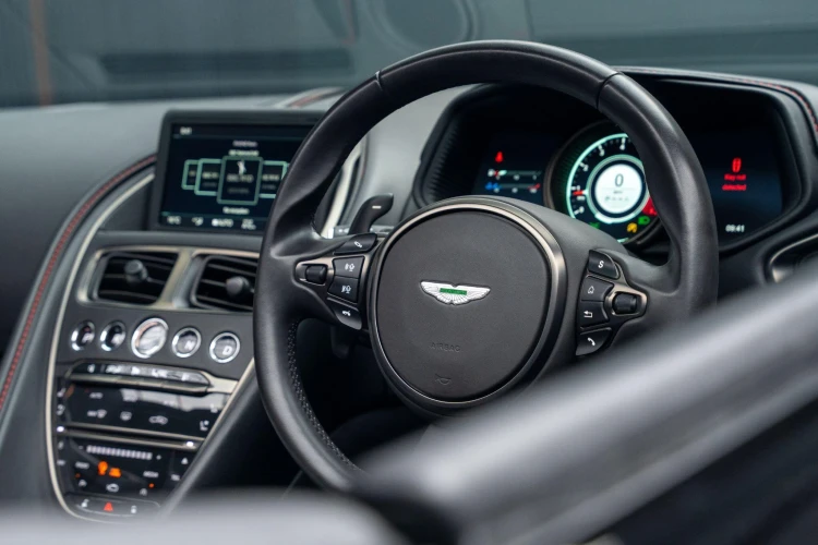 Vehicle Image 31