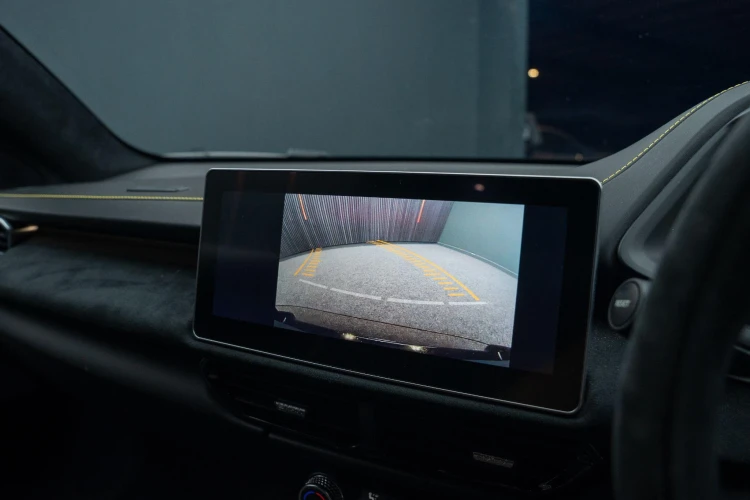 Vehicle Image 8