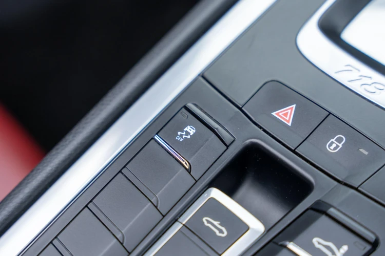 Vehicle Image 30