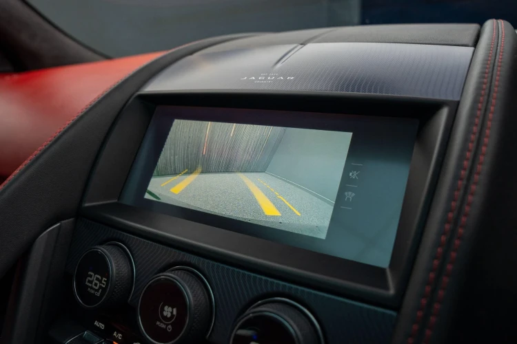 Vehicle Image 8