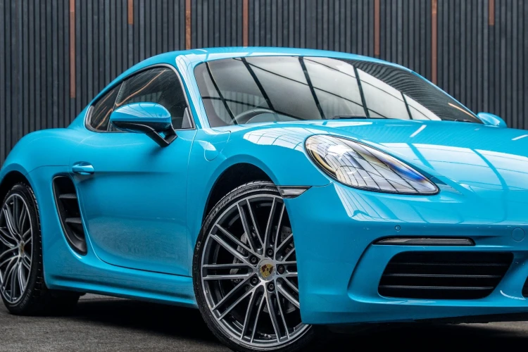 Vehicle Image 7