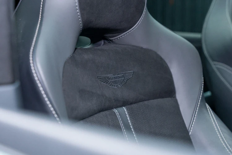 Vehicle Image 31