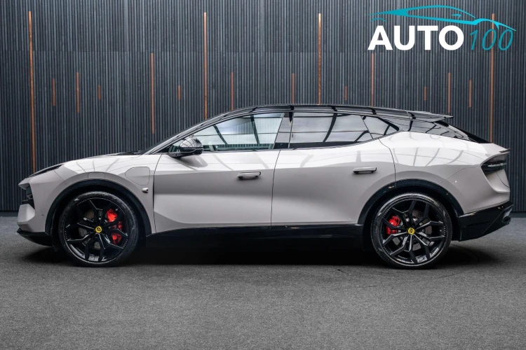 Vehicle Image 15