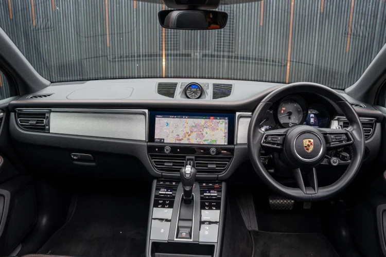 Vehicle Image 40