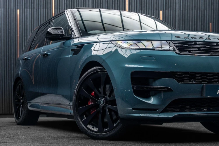 Vehicle Image 7
