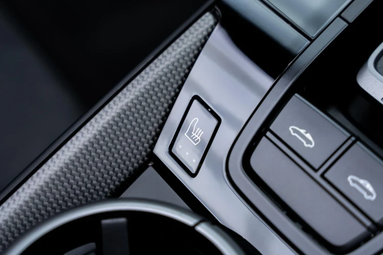 Vehicle Image 21