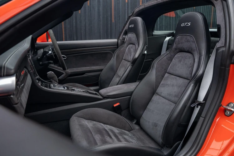 Vehicle Image 40