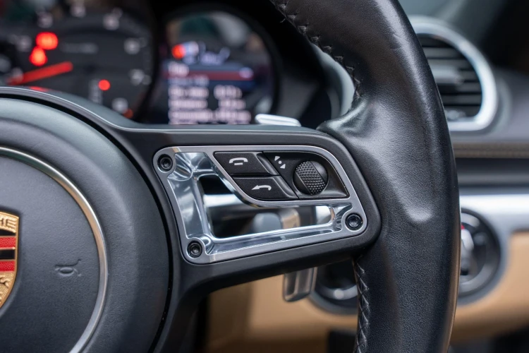 Vehicle Image 35