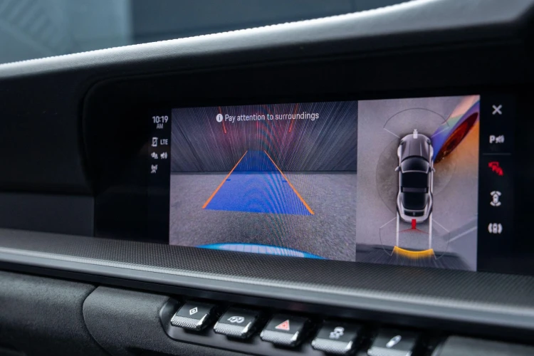 Vehicle Image 10