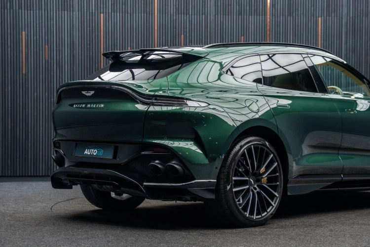 Vehicle Image 23