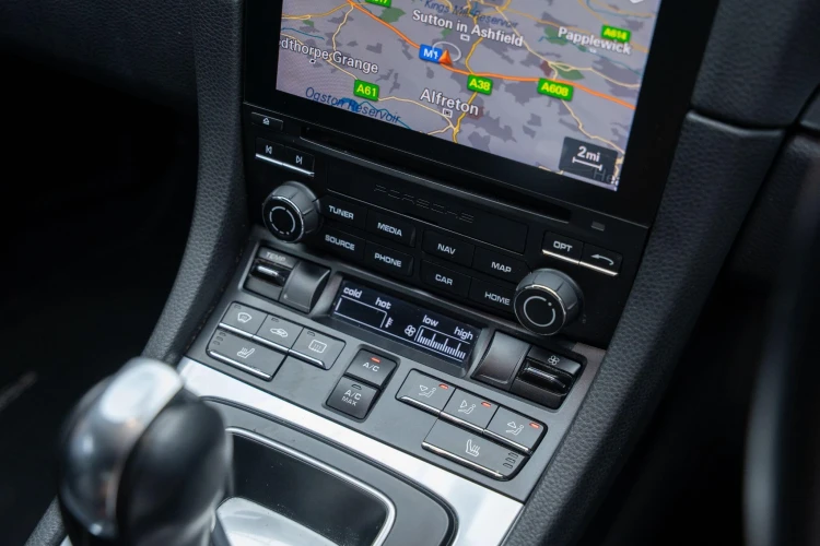 Vehicle Image 18