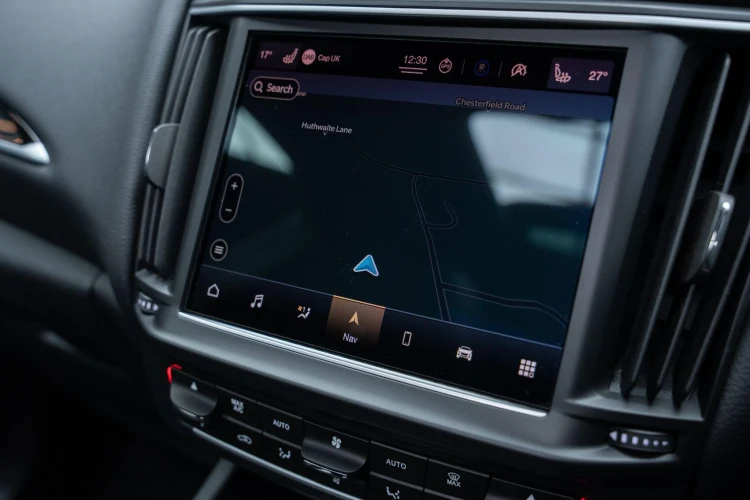 Vehicle Image 8