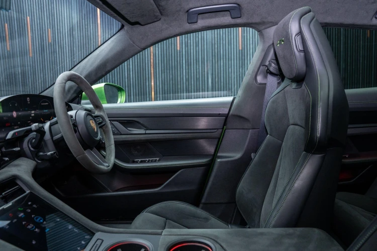 Vehicle Image 36