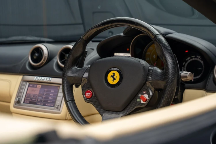 Vehicle Image 42