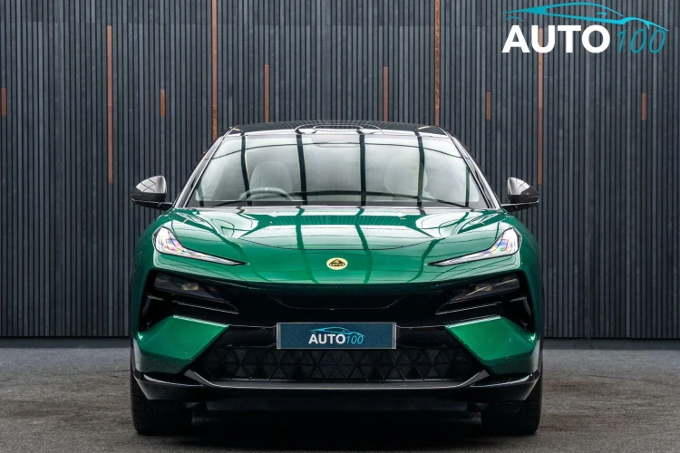 Vehicle Image 11