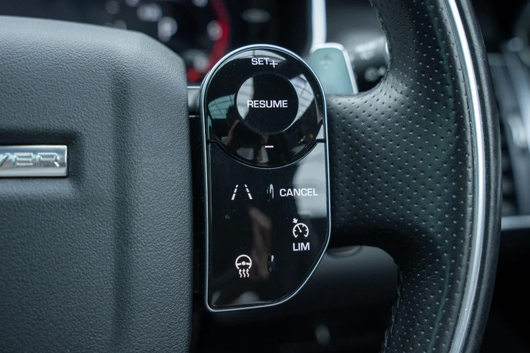 Vehicle Image 30