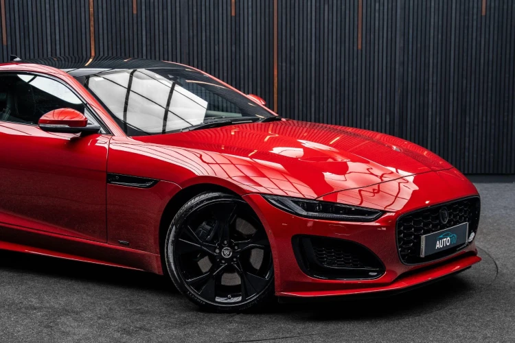 Vehicle Image 9