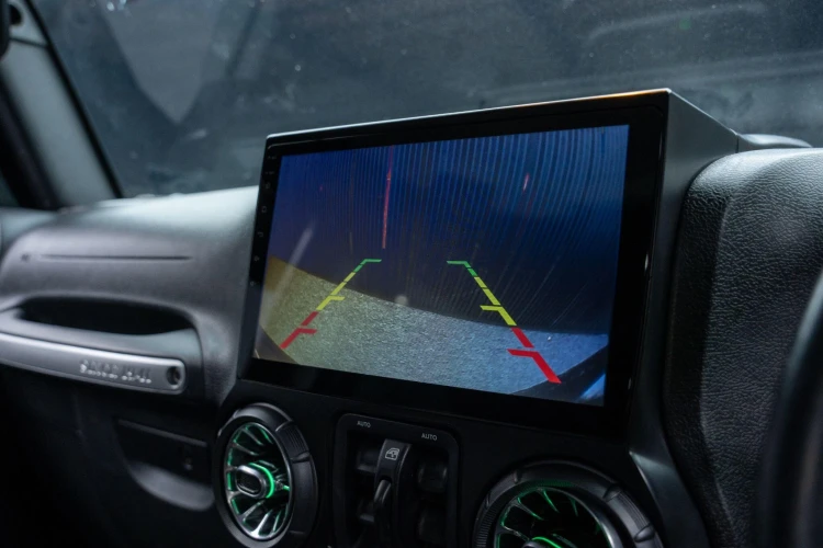 Vehicle Image 9