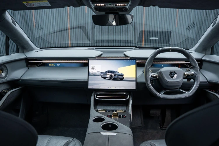 Vehicle Image 39