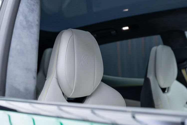 Vehicle Image 33