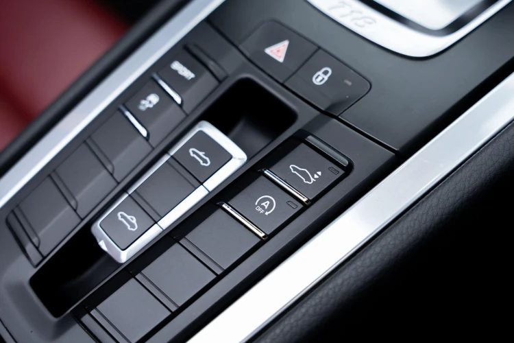 Vehicle Image 20