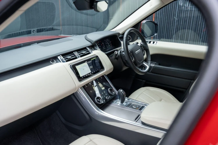Vehicle Image 36