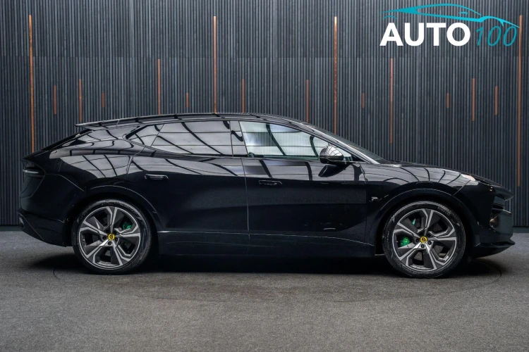 Vehicle Image 11