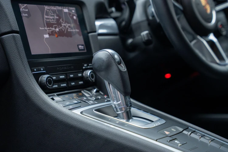 Vehicle Image 35