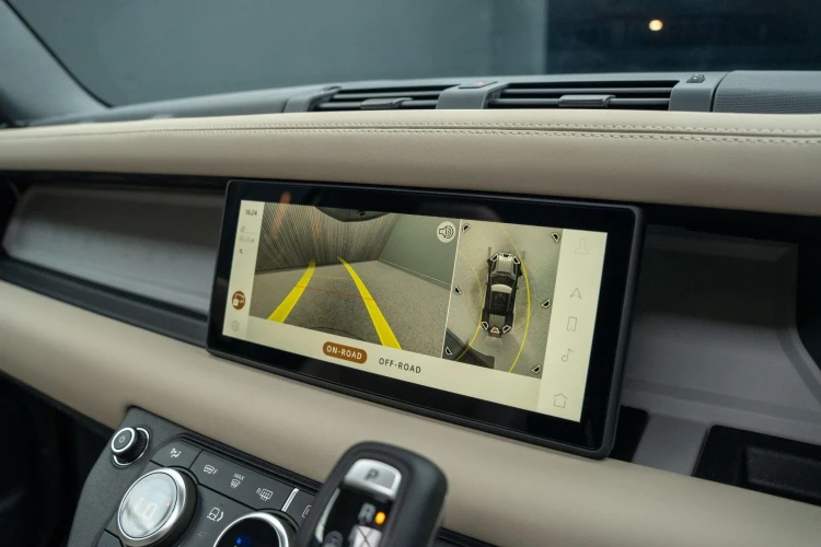 Vehicle Image 10