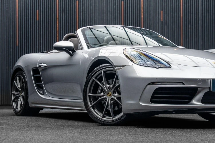 Vehicle Image 7