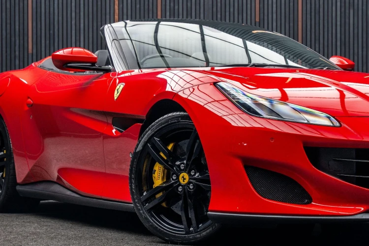 Vehicle Image 9